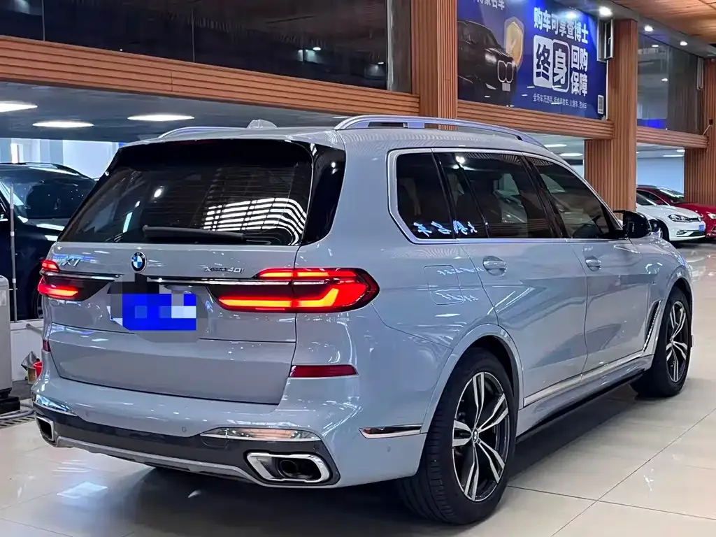 BMW X7 — фото 9