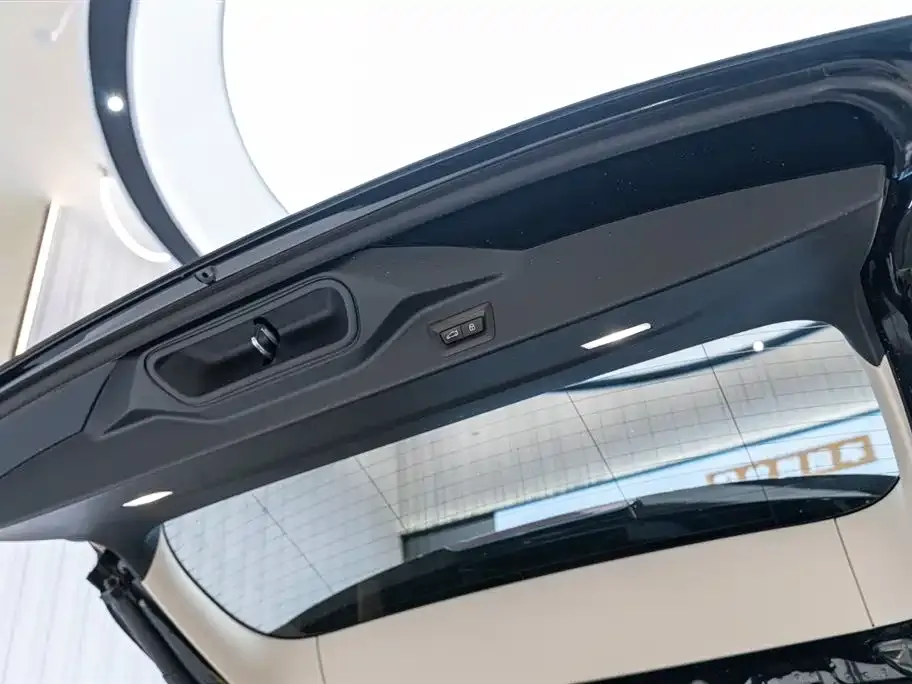 BMW X5 — фото 10