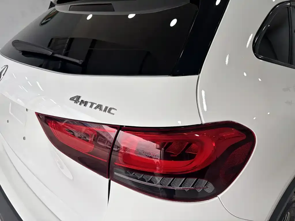 Mercedes-Benz GLA — фото 10