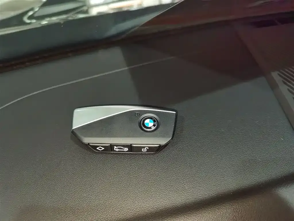 BMW 5 Series — фото 9