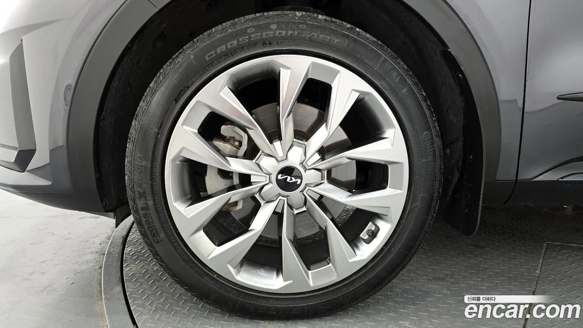 Kia Sorento — фото 5