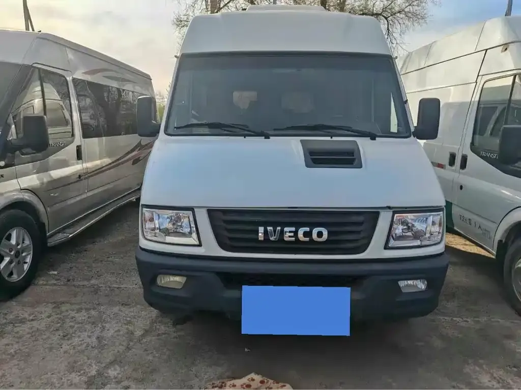 IVECO Daily — фото 1