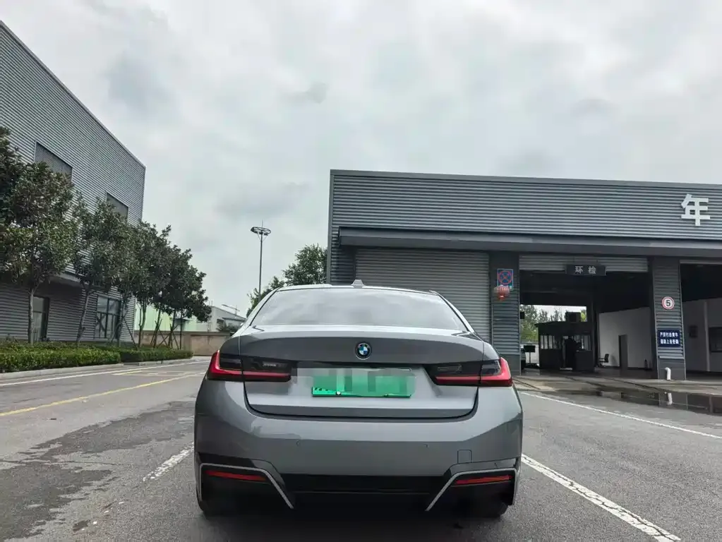 BMW i3 — фото 4