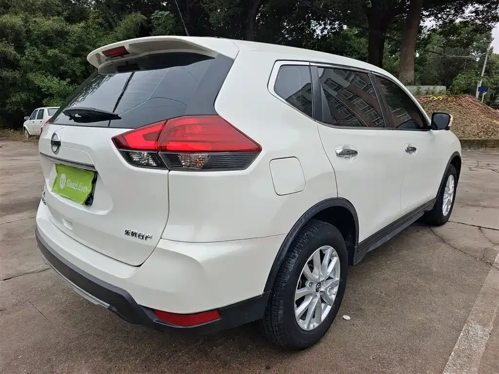 Nissan X-Trail — фото 9
