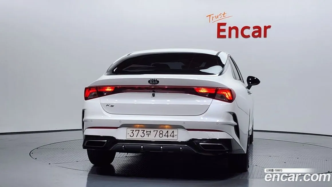 Kia K5 — фото 4