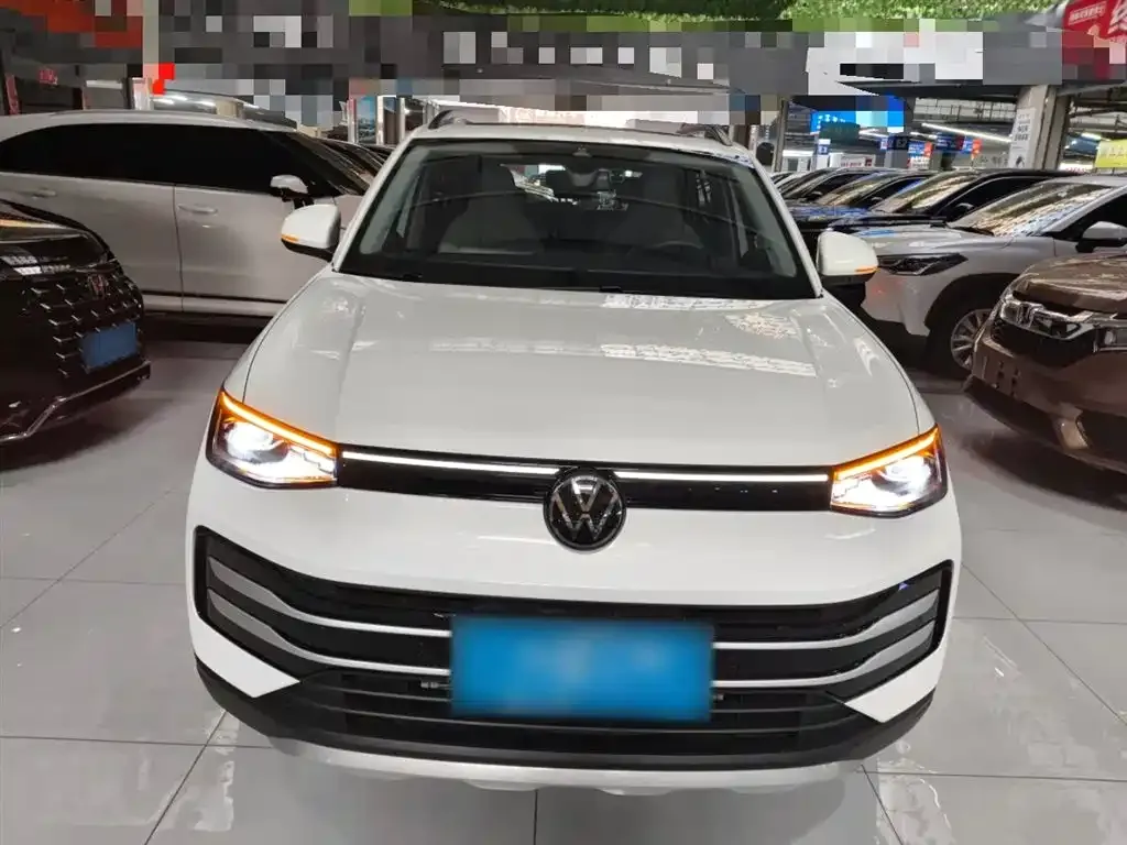 Volkswagen Tharu — фото 3