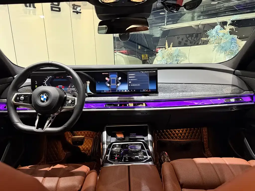 BMW 7 Series — фото 4