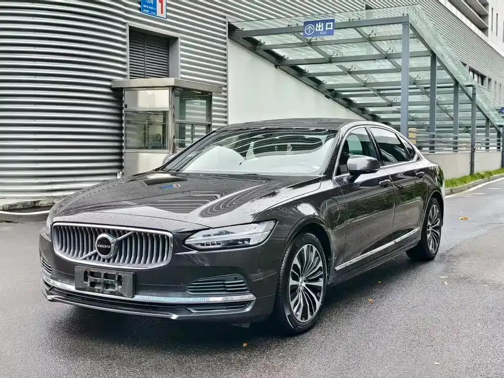 Volvo S90 PHEV — фото 1