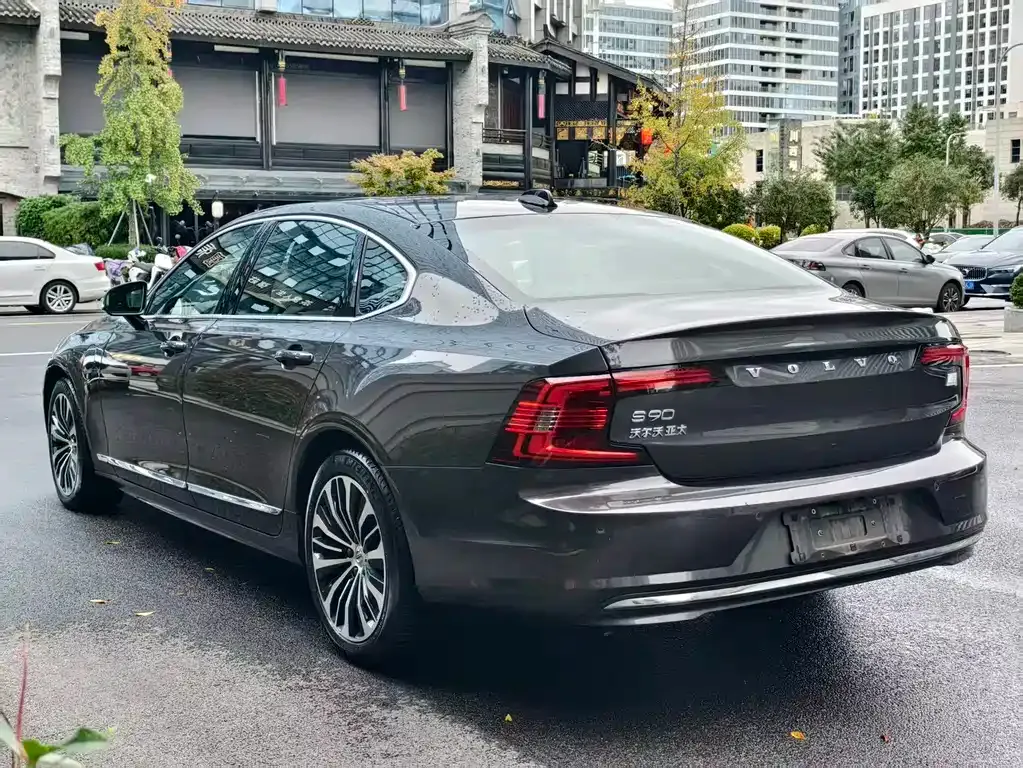 Volvo S90 PHEV — фото 4
