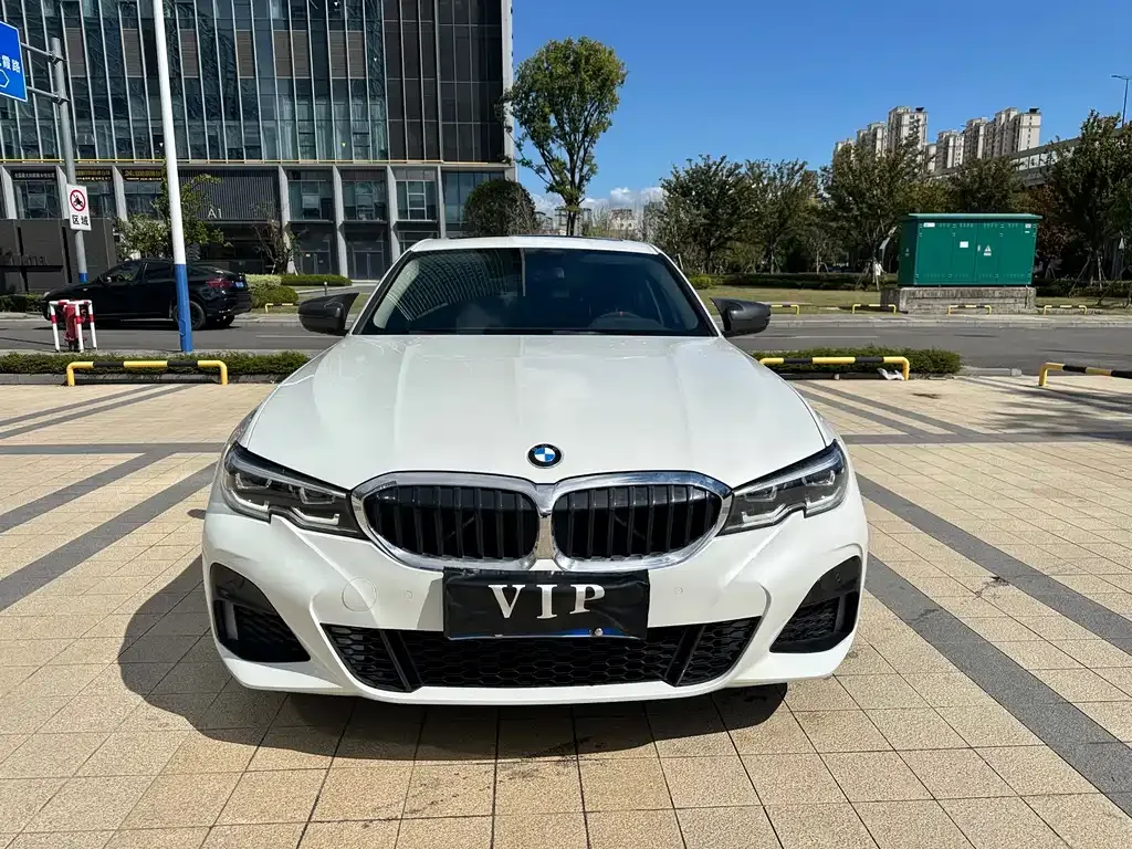 BMW 3 Series — фото 1