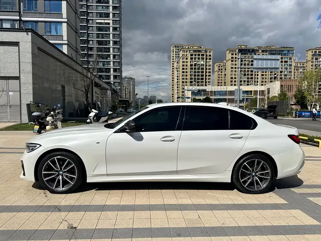 BMW 3 Series — фото 10
