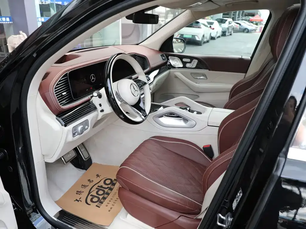 Mercedes-Benz GLS — фото 5
