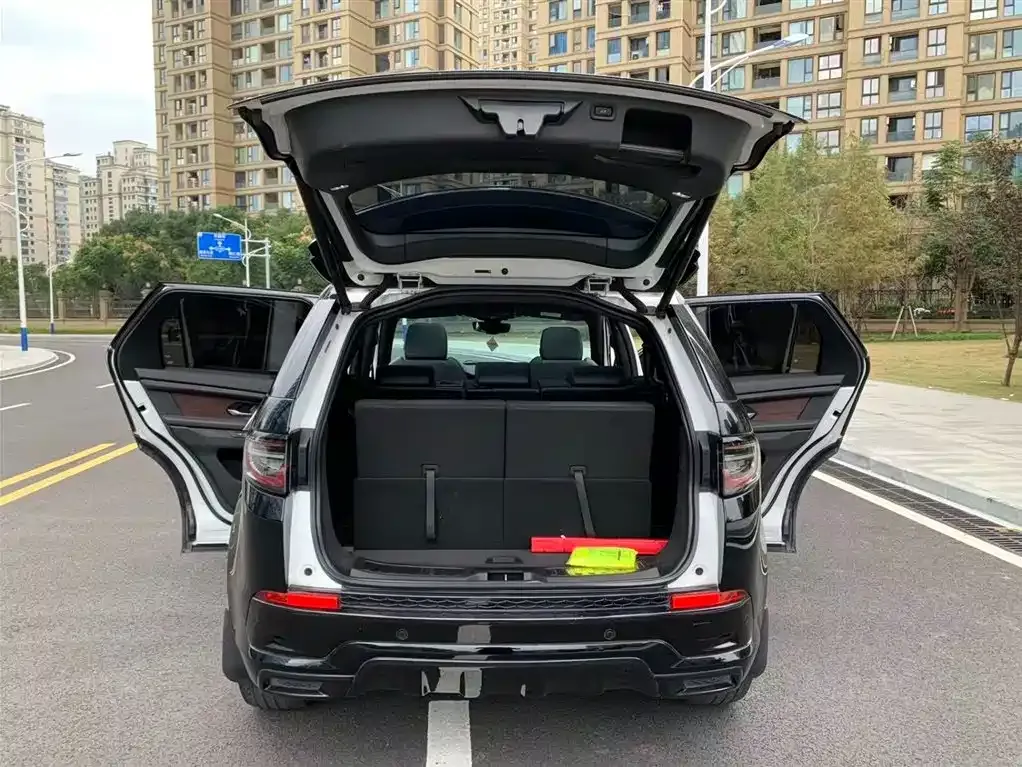 Land Rover Discovery Sport — фото 8