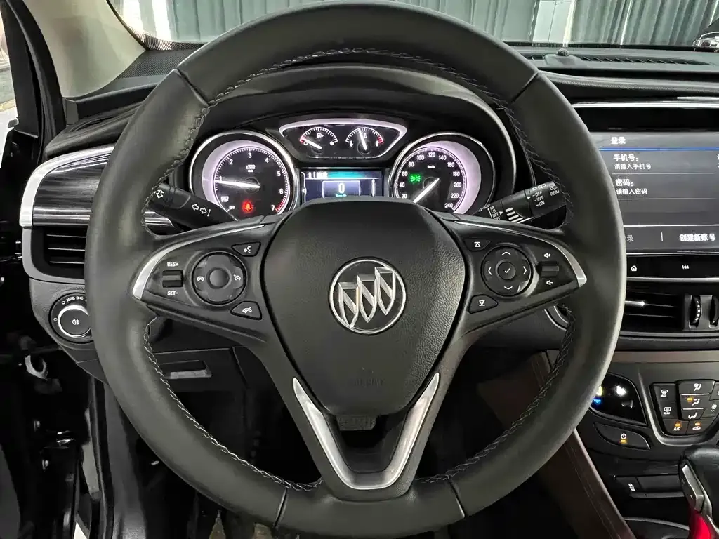 Buick Envision Plus — фото 9