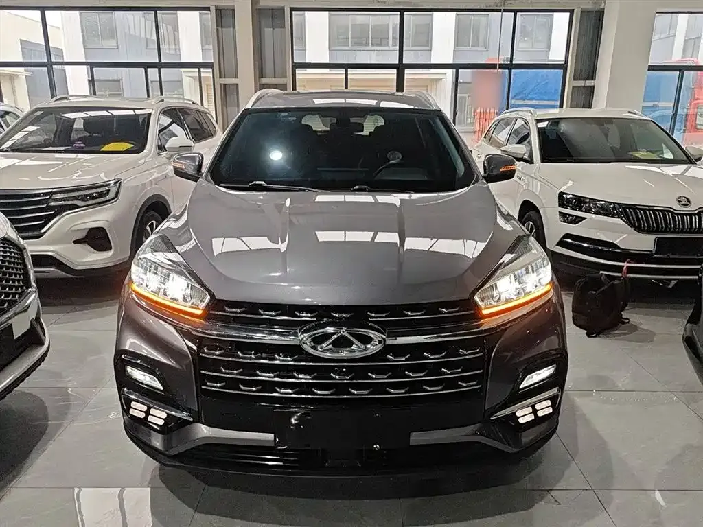 Chery Tiggo 8 — фото 3