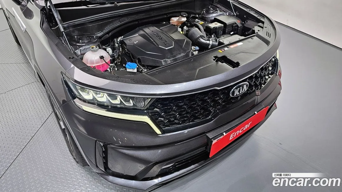 Kia Sorento — фото 6