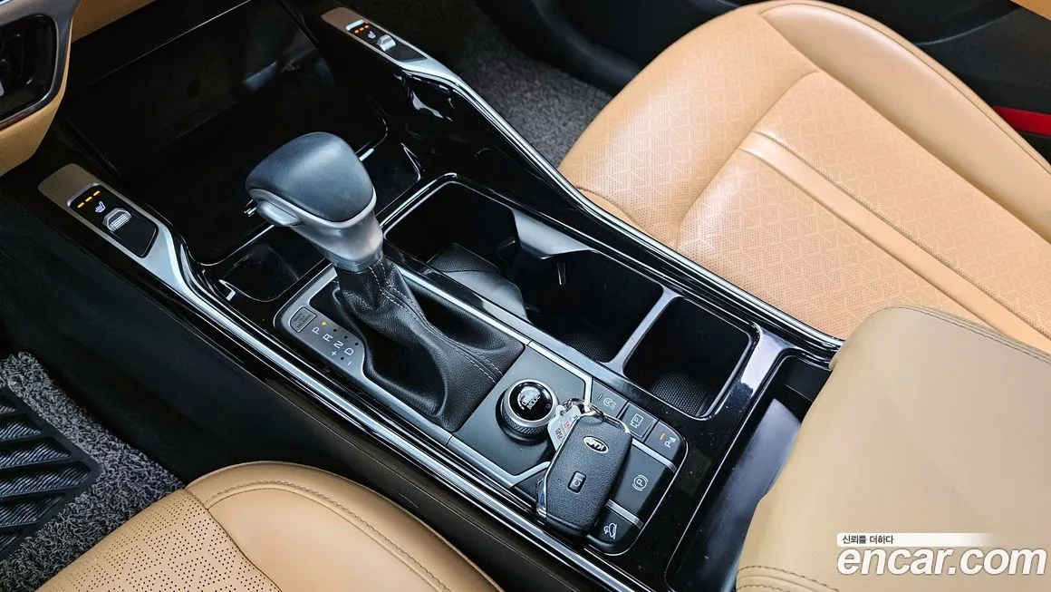 Kia Sorento — фото 9