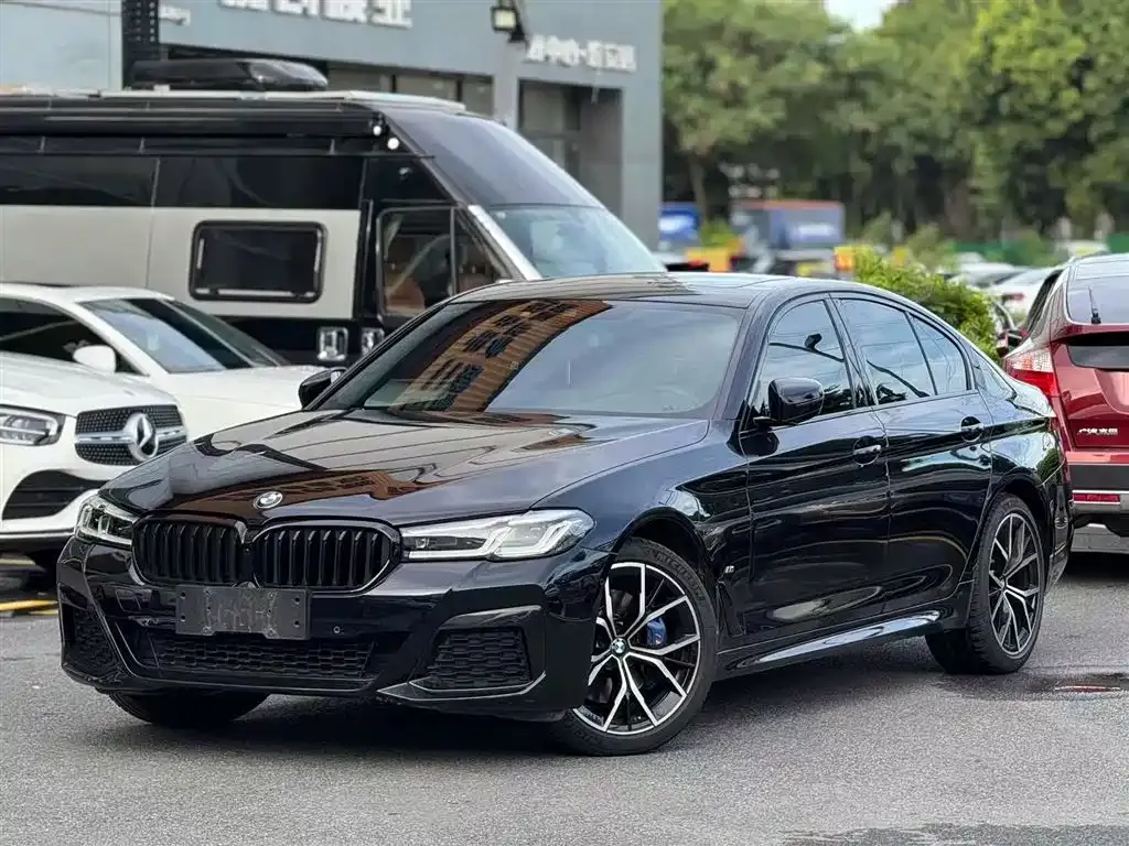 BMW 5 Series (Import) — фото 2