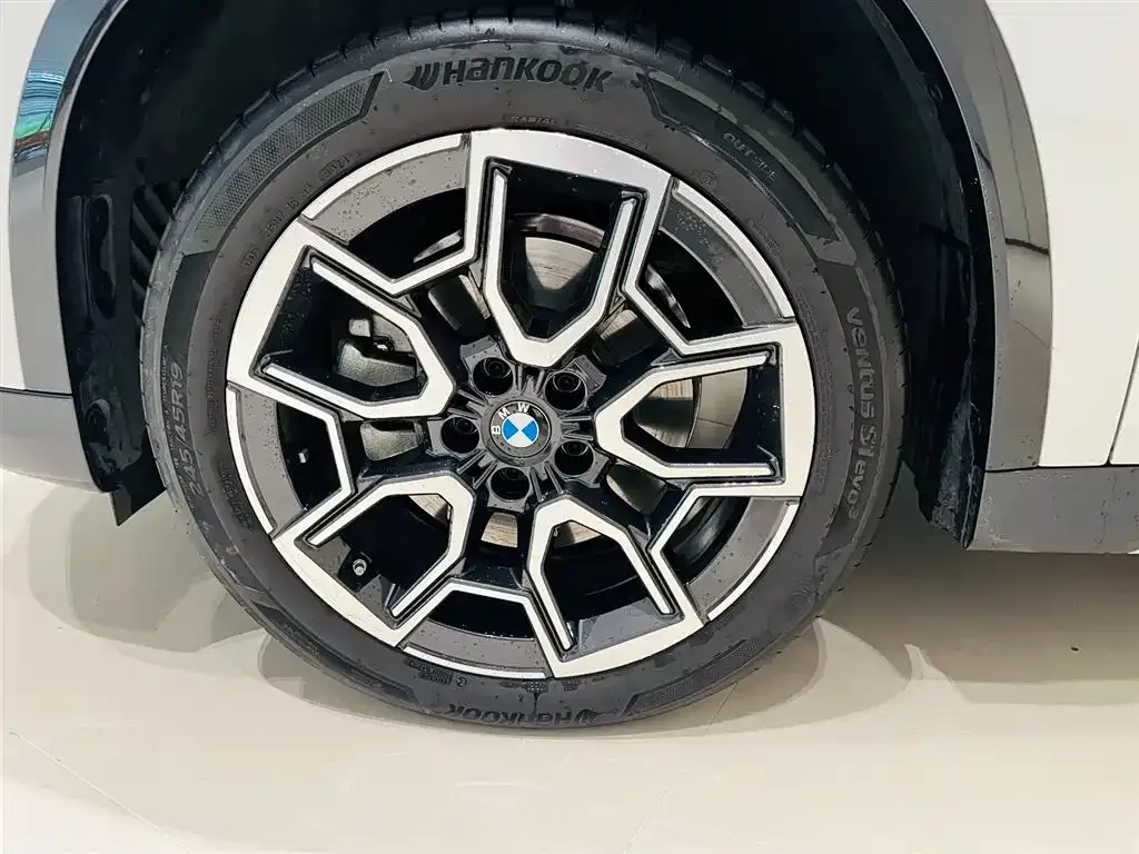 BMW X1 — фото 9