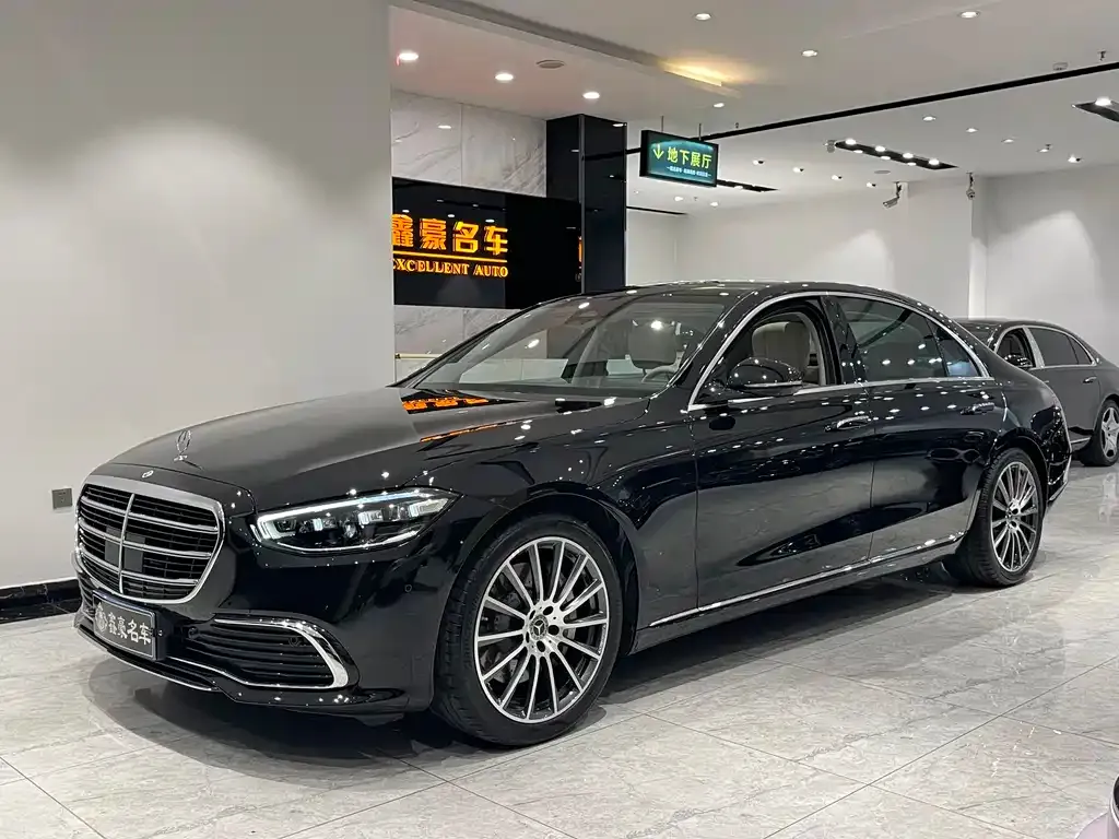 Mercedes-Benz S-Class — фото 1