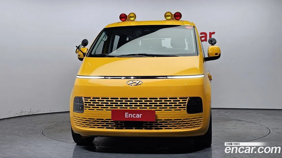Hyundai Staria — фото 3