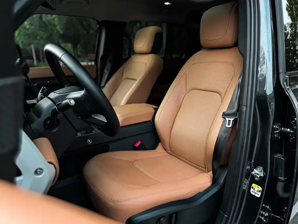 Land Rover Defender — фото 8