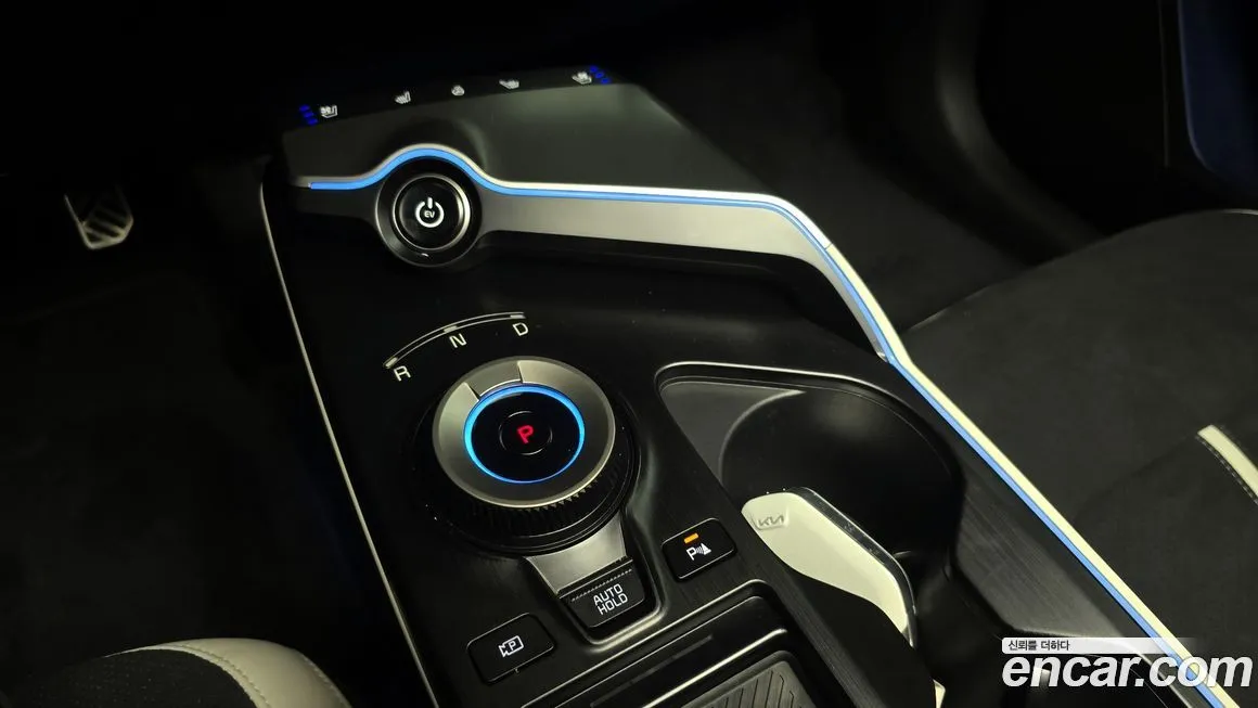 Kia EV6 — фото 9
