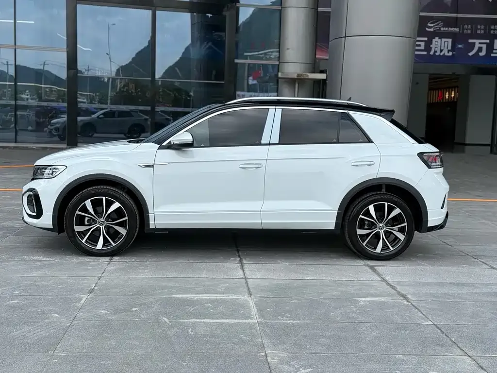Volkswagen T-Roc — фото 4
