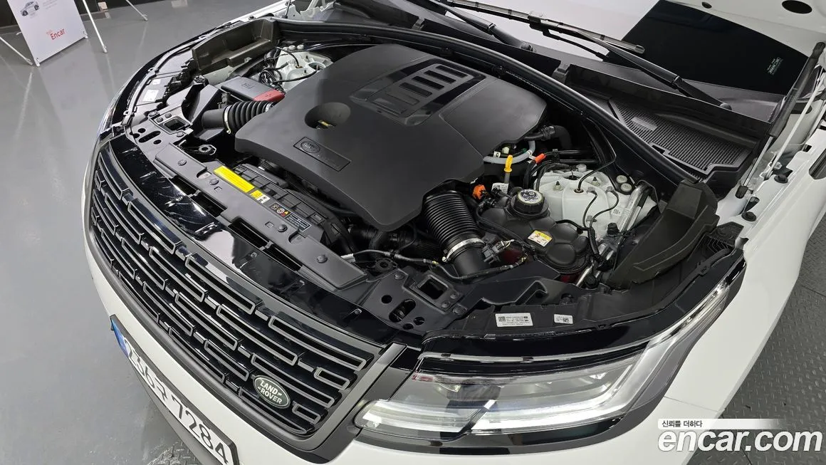 Land Rover Range Rover Velar — фото 10
