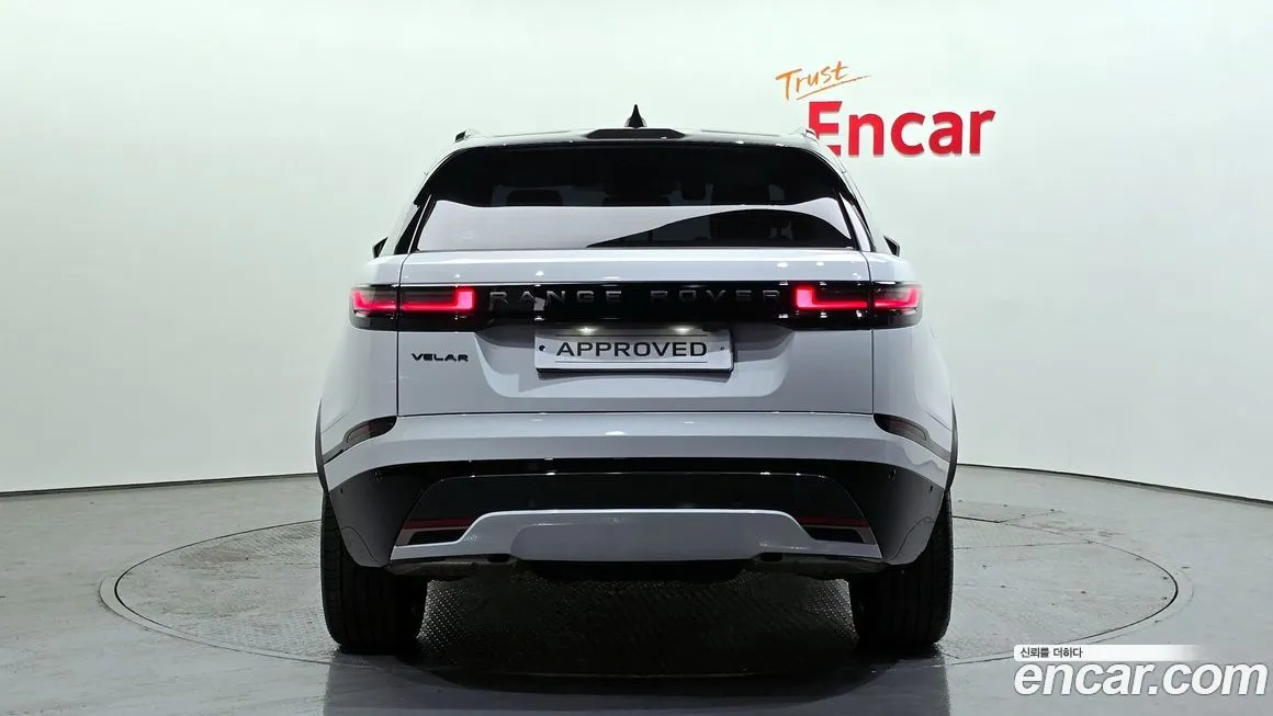 Land Rover Range Rover Velar — фото 7