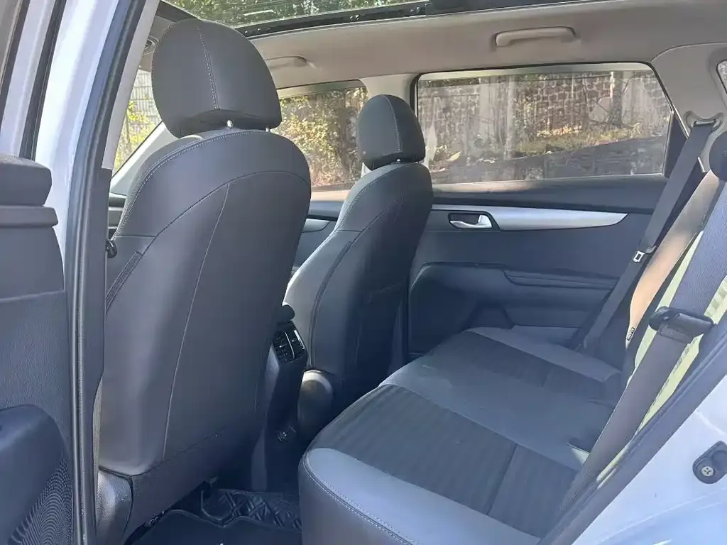 Kia Sportage — фото 5