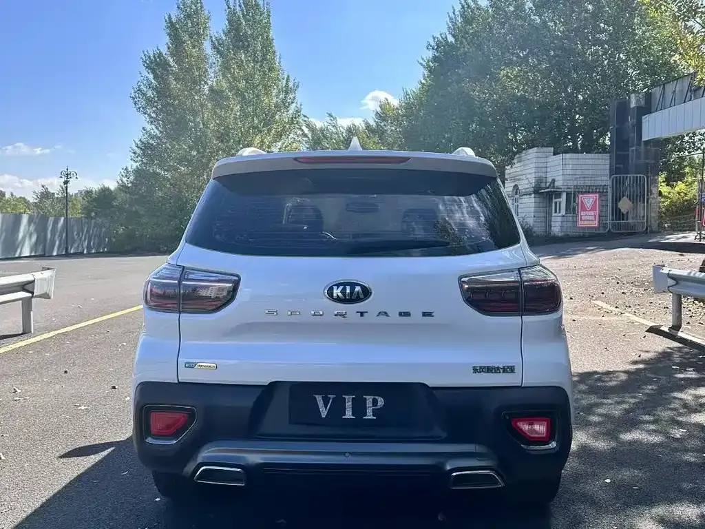 Kia Sportage — фото 8