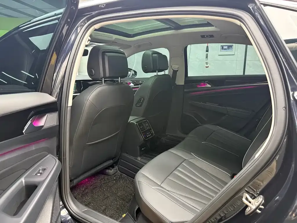Volkswagen Passat — фото 6