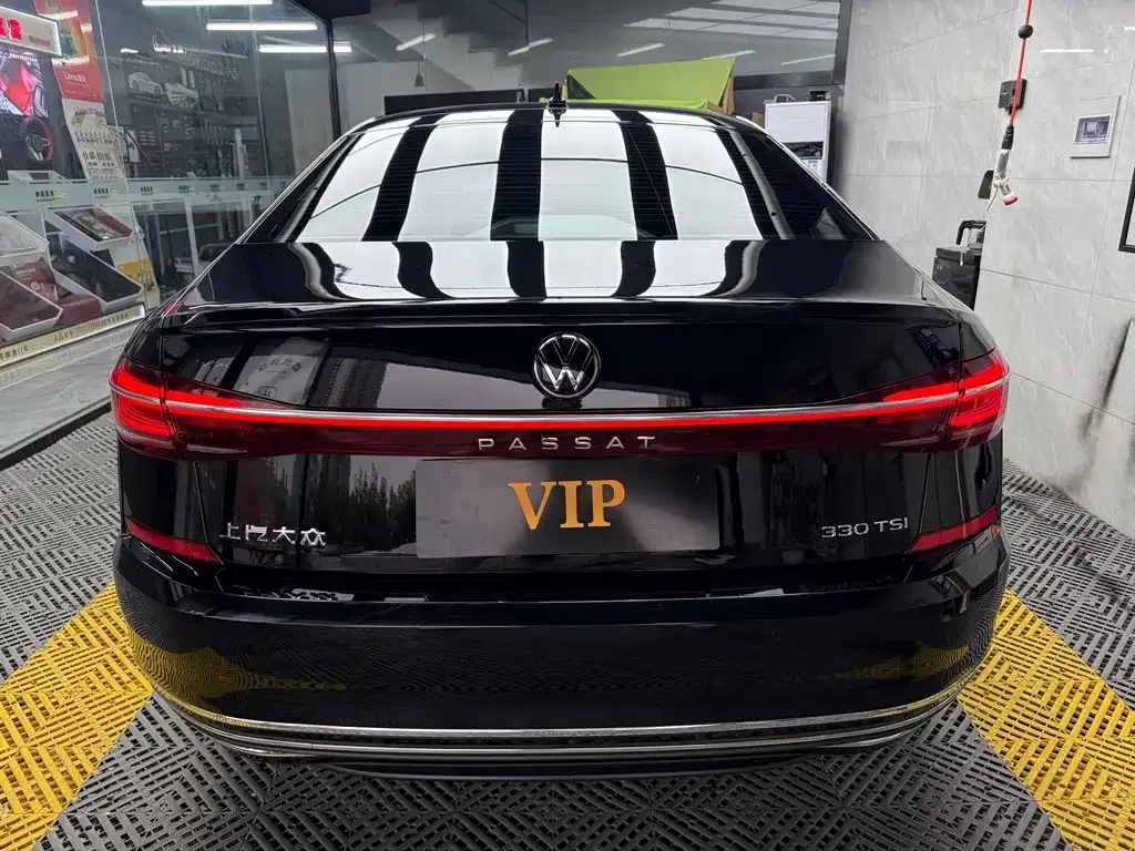 Volkswagen Passat — фото 8