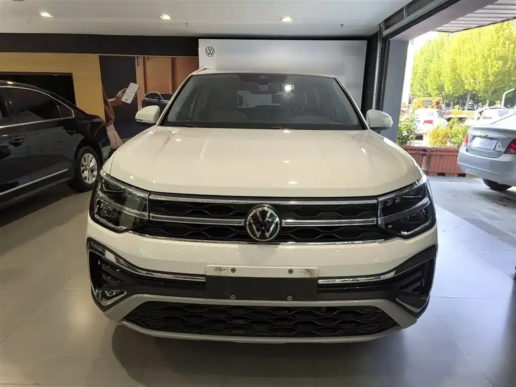 Volkswagen Tharu — фото 3