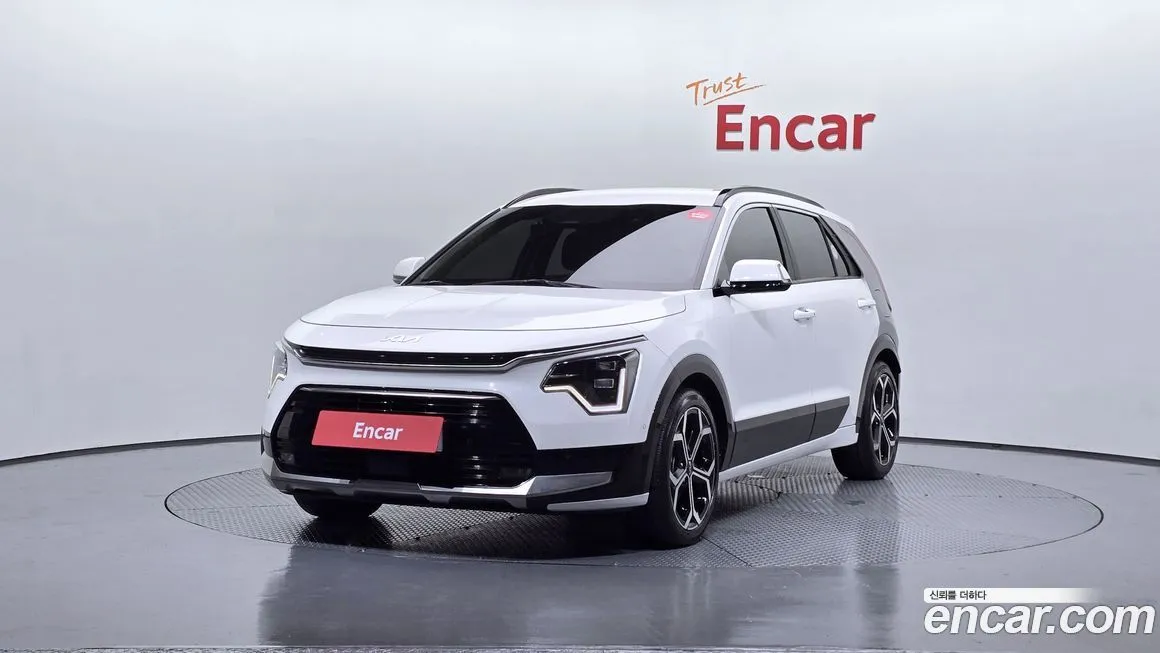 Kia Niro — фото 1