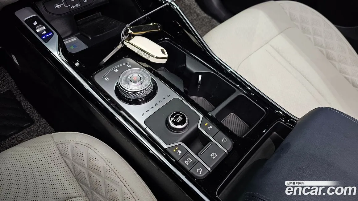 Kia Sorento — фото 9