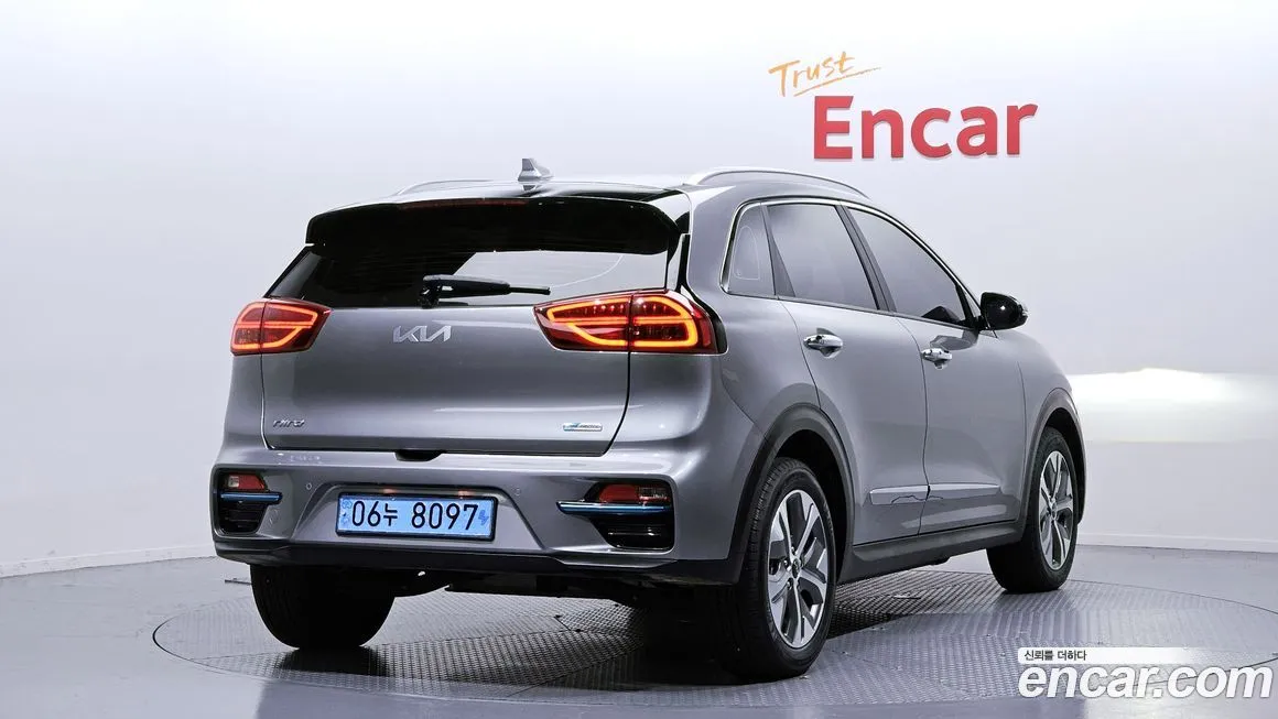 Kia Niro — фото 2