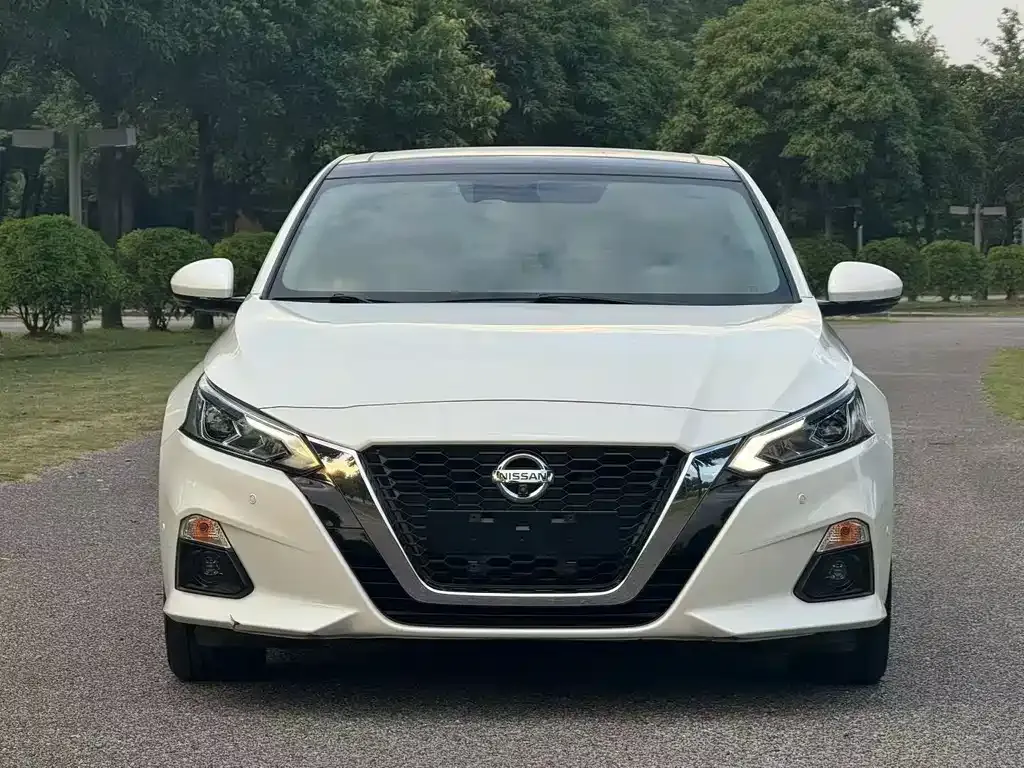 Nissan Teana — фото 2