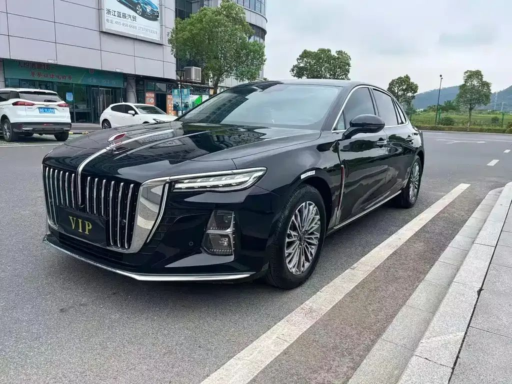 Hongqi H5 — фото 1