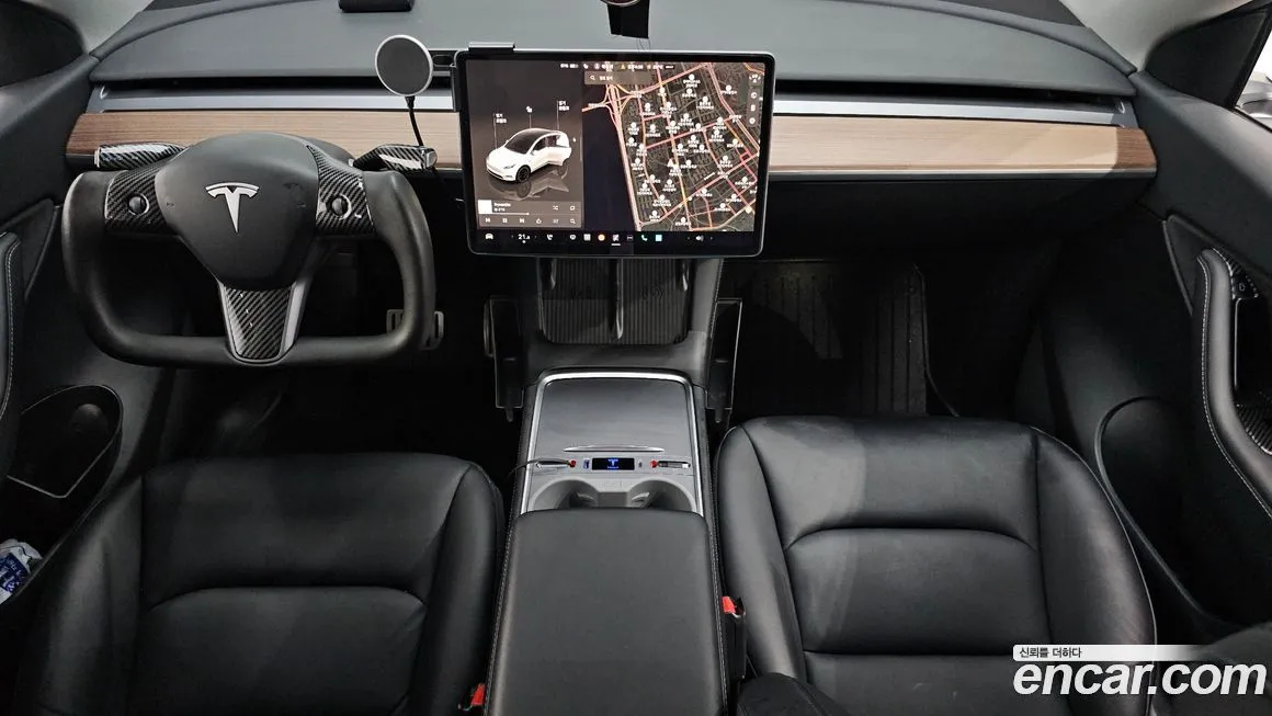 Tesla Model Y — фото 7