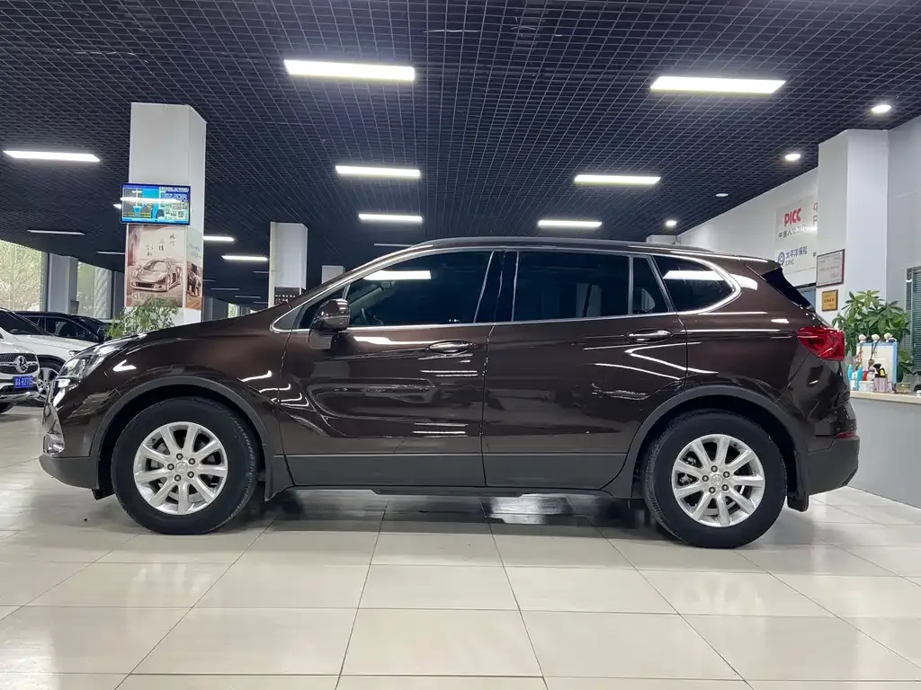Buick Envision Plus — фото 3
