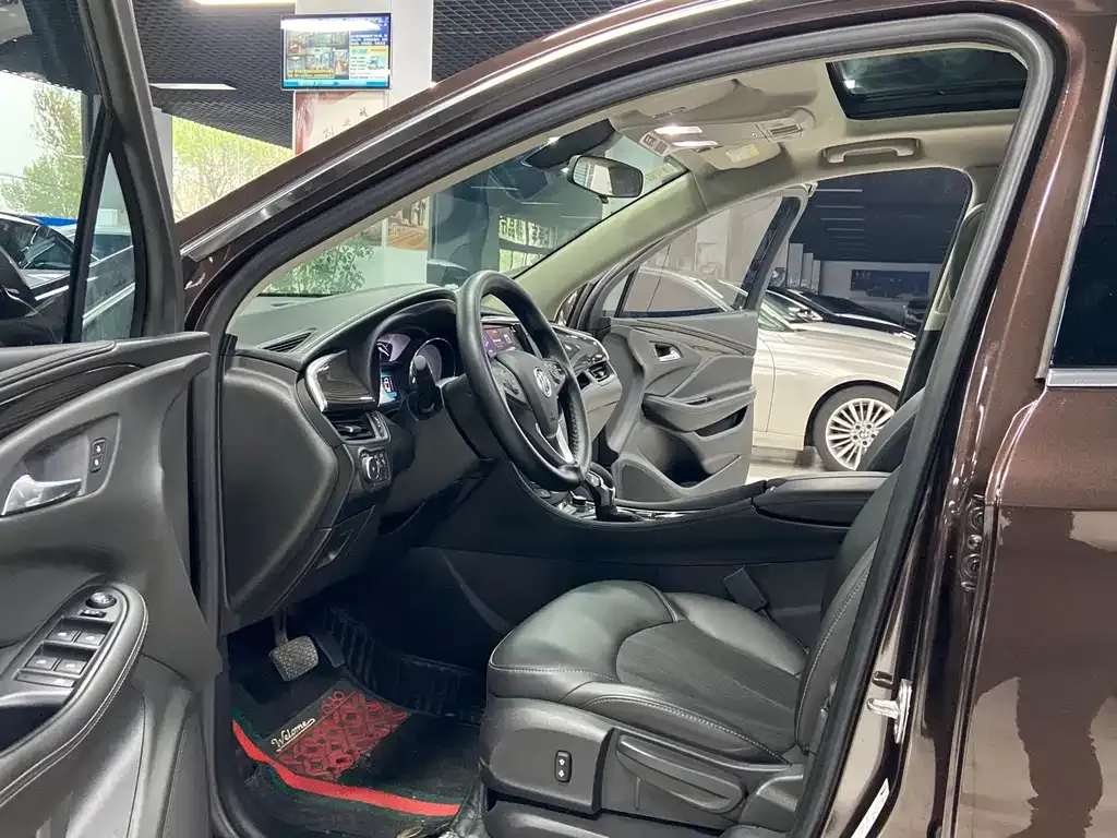 Buick Envision Plus — фото 8