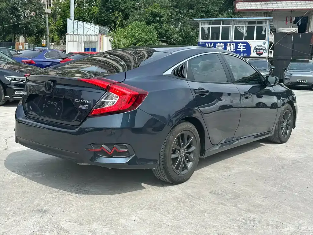 Honda Civic — фото 6