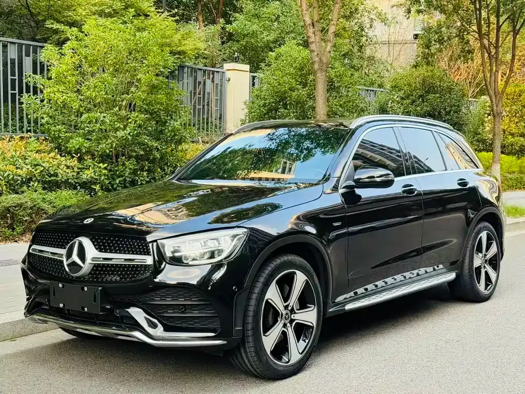Mercedes-Benz GLC — фото 1