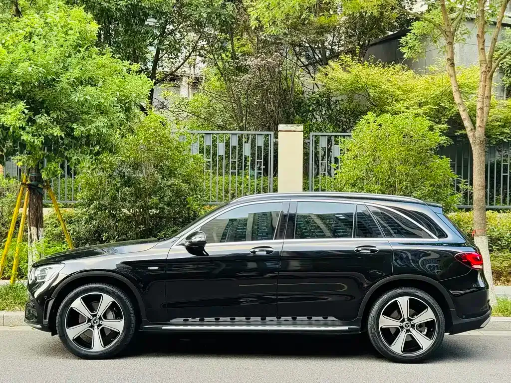 Mercedes-Benz GLC — фото 7