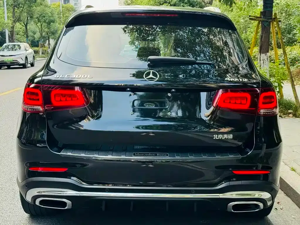 Mercedes-Benz GLC — фото 9