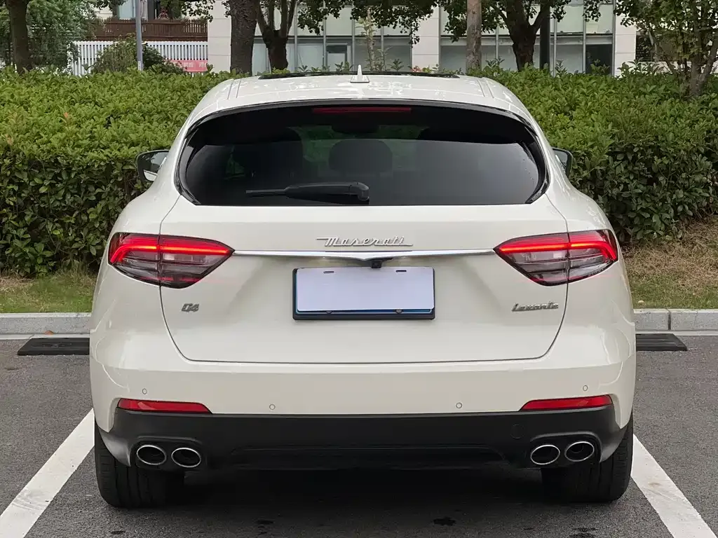 Maserati Levante — фото 5