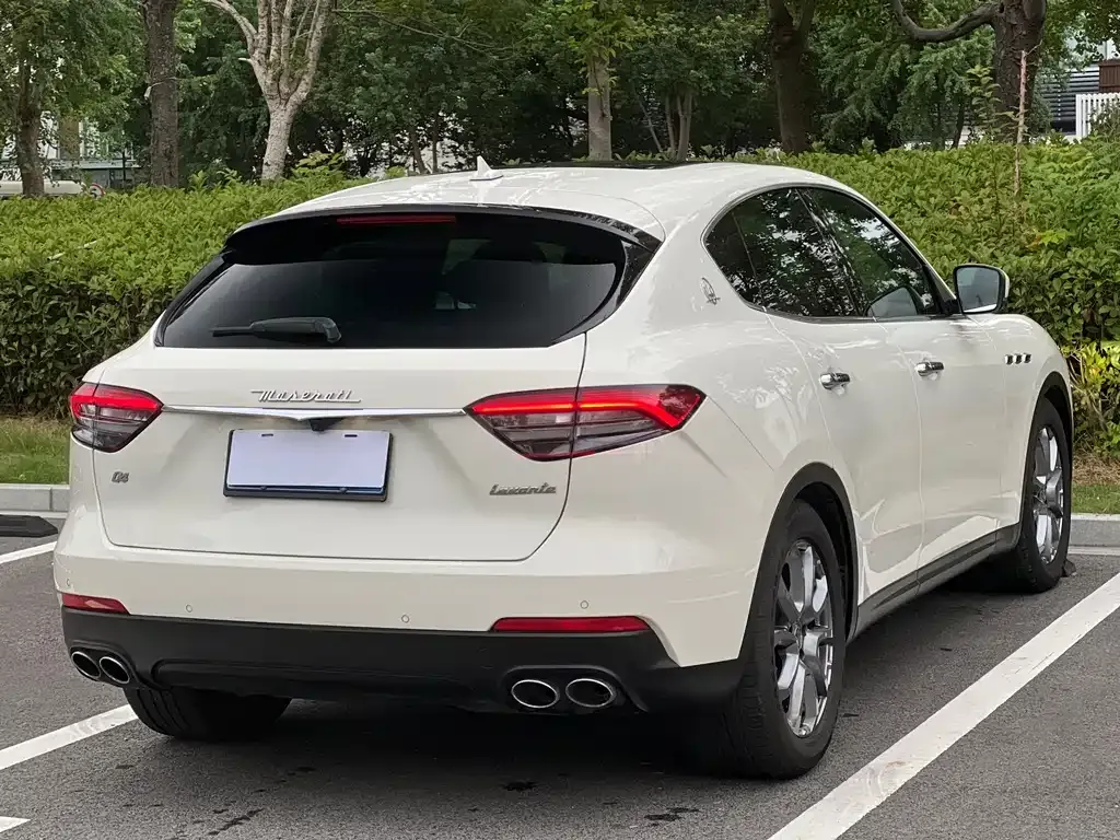 Maserati Levante — фото 6