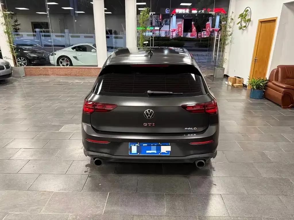 Volkswagen Golf GTI — фото 10